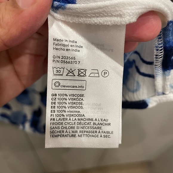 H&M blouse - Picture 2 of 5